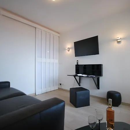 2 Chambres Parc Alexandra * Cannes